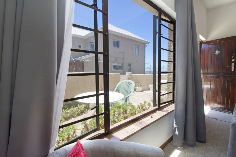 2 Bedroom Property for Sale in Fish Hoek Western Cape